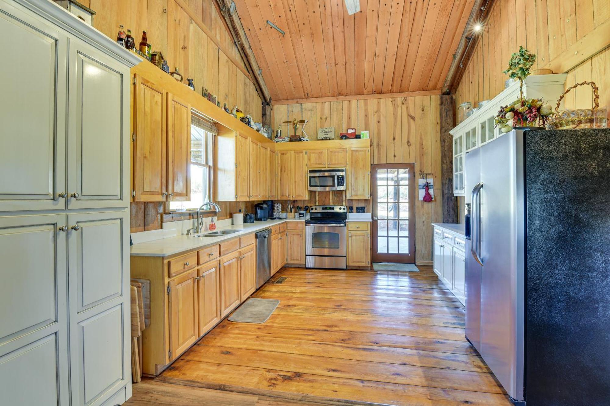 Pet-Friendly Opp Vacation Rental With Spacious Deck! Exterior foto